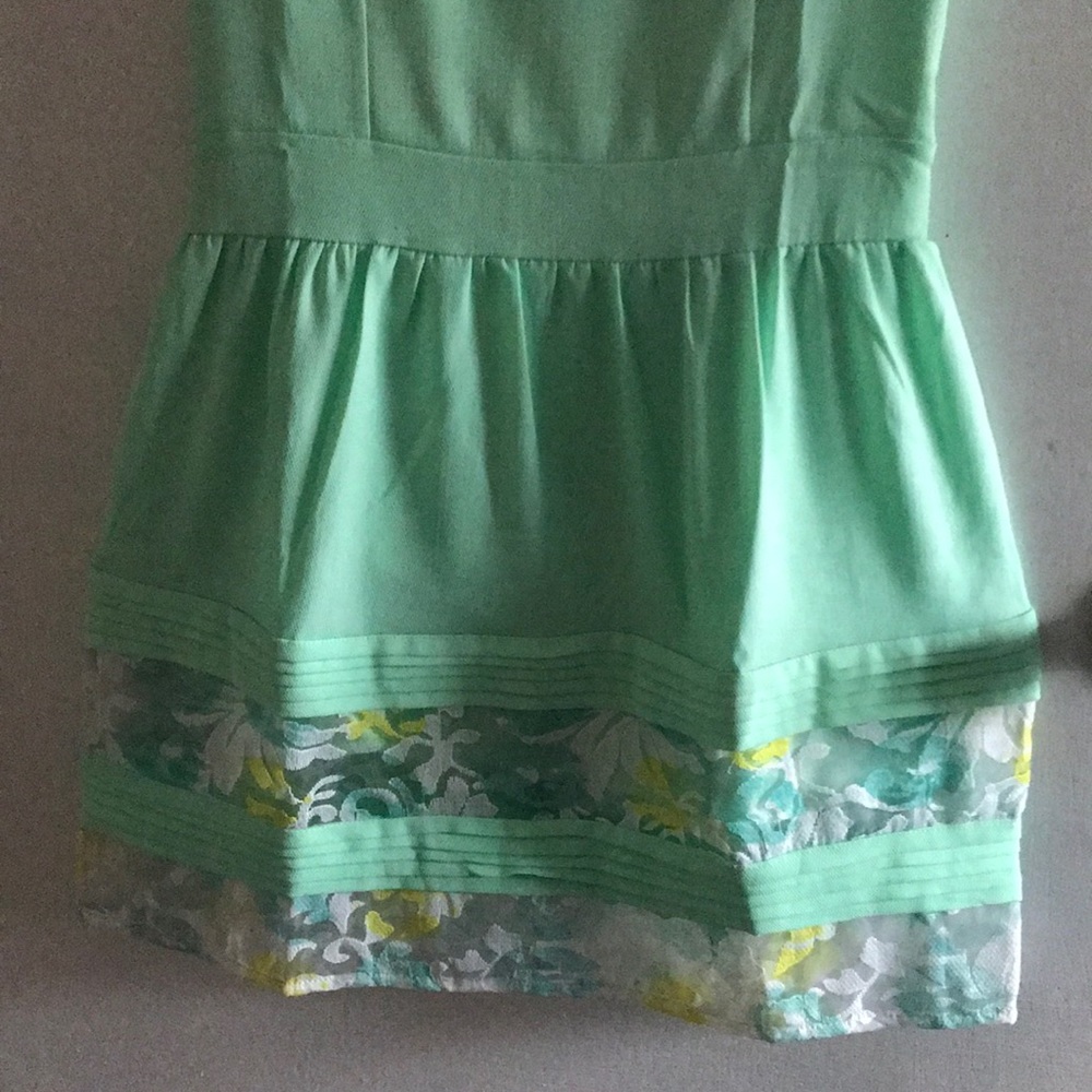 Spring dress - Picture 2 of 6